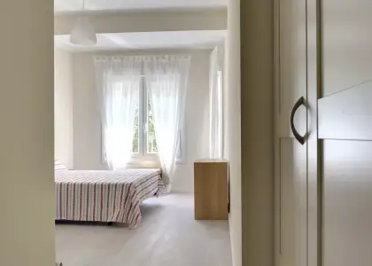 Habitación en piso compartido de 3 habitaciones en Zaragoza, ideal para mujeres. en Zaragoza