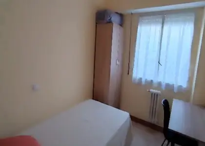 Habitación en piso compartido de 6 habitaciones en alquiler en Salamanca, solo estudiantes en Salamanca