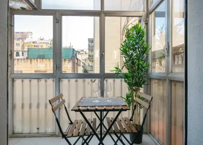 Habitación en un piso compartido de 6 habitaciones en alquiler en la Dreta de l'Eixample, solo para profesionales. en Barcelona