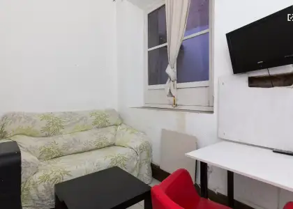 Increíble loft con cama doble, cocina y baño privado en alquiler en el centro de la ciudad de Granada en Granada